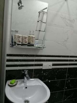 Гостевой дом Guest House Andria Мцхета Большой двухместный номер с 1 кроватью-10